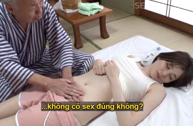 Người tình của con trai bị đau nhức nhờ bố người chồng có nghề mát-xa massage và cái kết